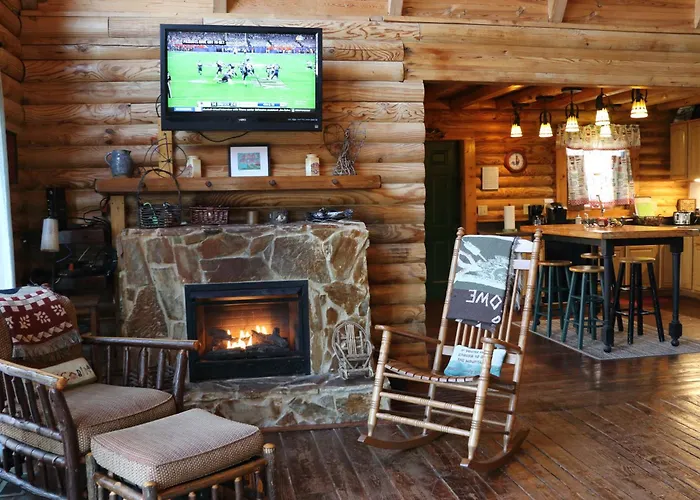 Laurelwood Lodge At Lake Lure, Nc - Sleeps 12